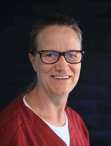 Corinna Zill, Zahnarzt Urbach